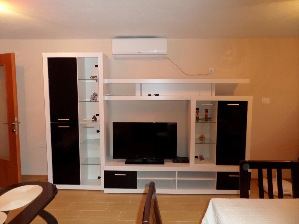 Marina Apartment
